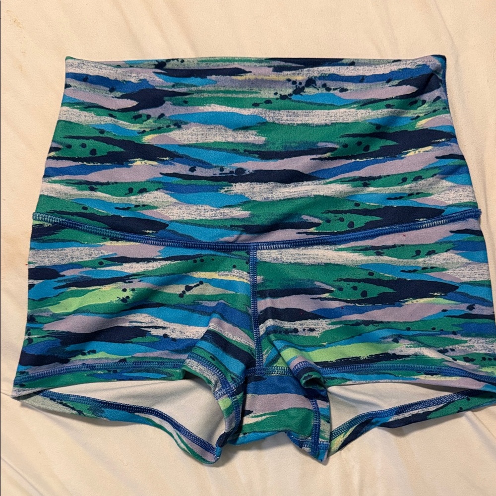 Lululemon Luon short shorts